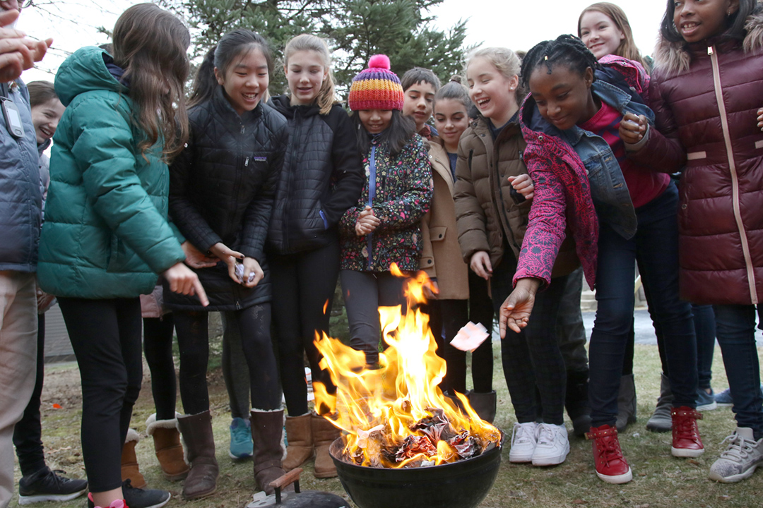 BDS Sixth NY Burn 1 01.10.20Scoop Parents' Association logo